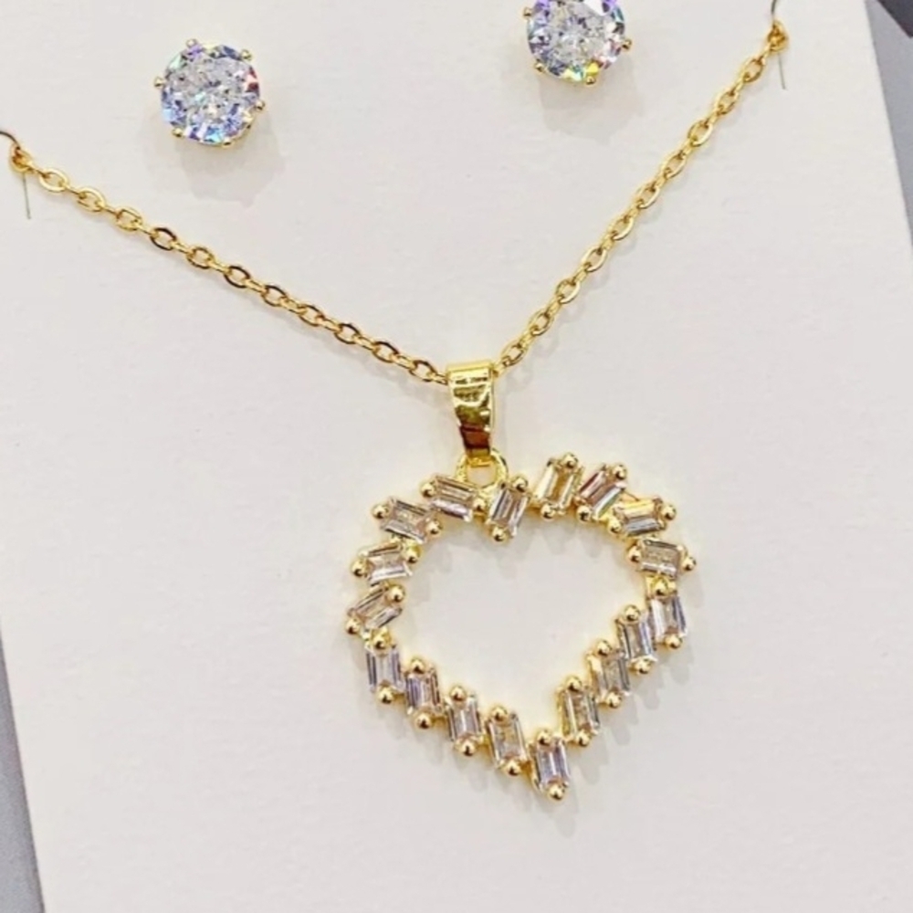 Zircon Baguettes Heart Necklace & Earrings Set Gold Plated - Picture 5 of 8